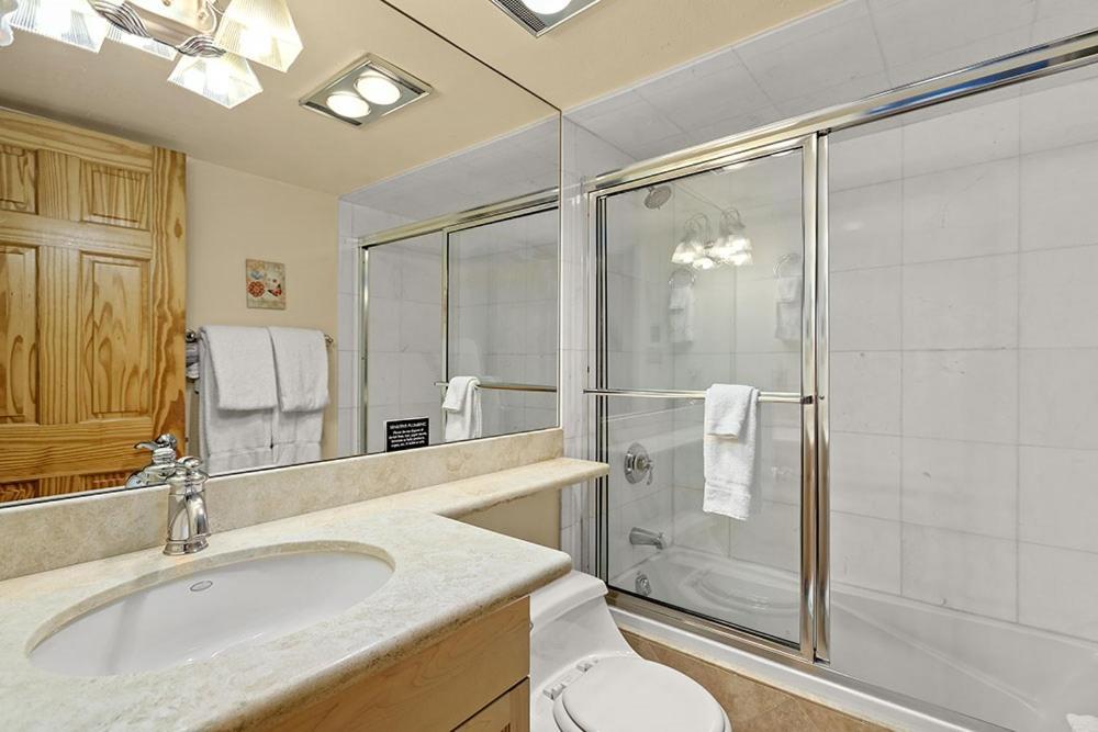 Holiday home Chateau Chaumont Unit 9, Second-floor Corner With Prime Location In Aspen